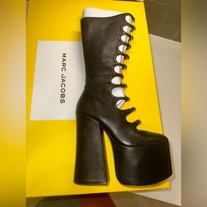 Marc Jacobs THE KIKI KNEE-HIGH BOOT